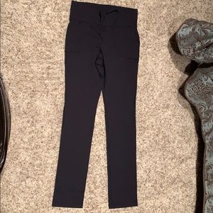 Black Lululemon Yoga Pants